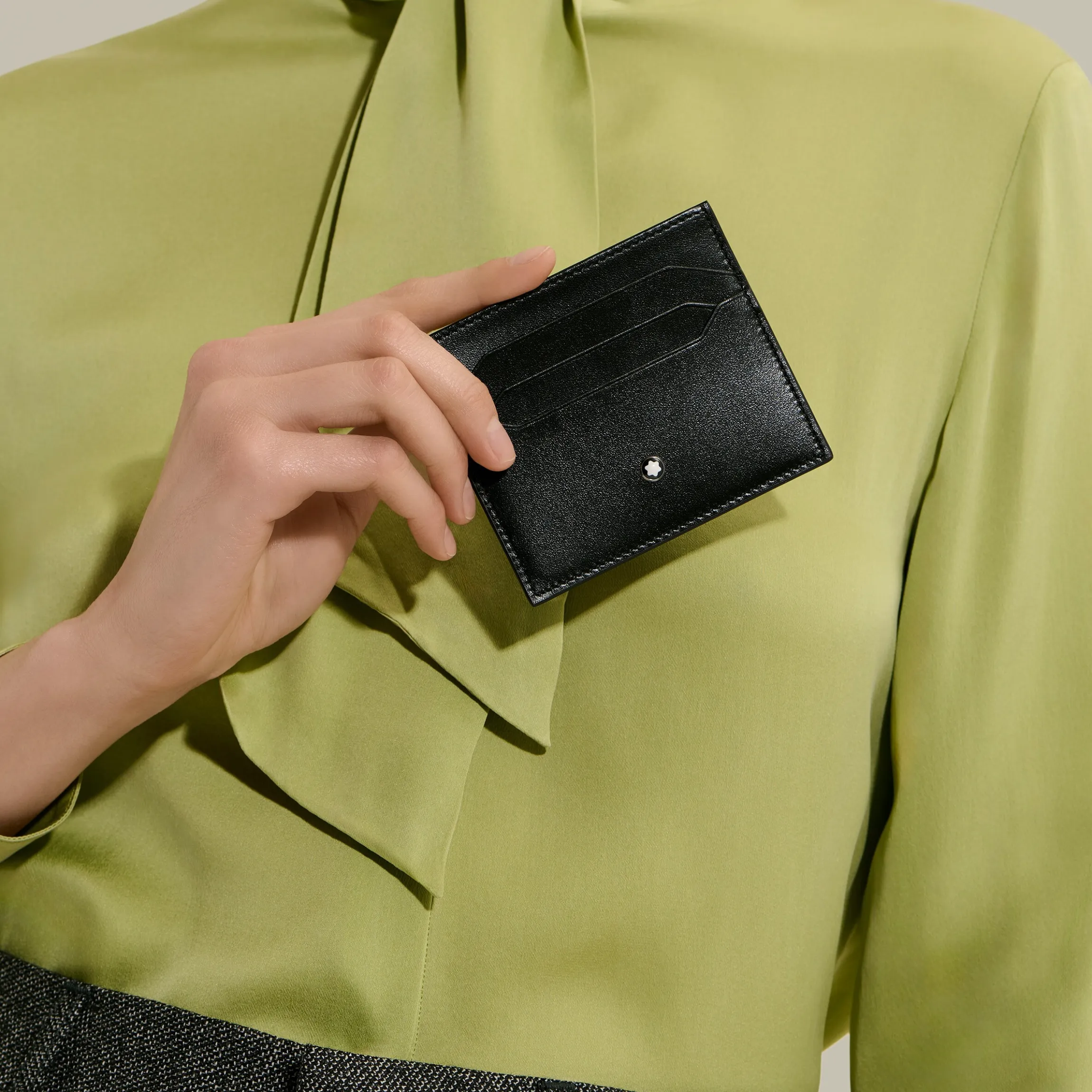 Set con Penna a sfera PIX nera e Porta carte 6 scomparti in Pelle Meisterstück